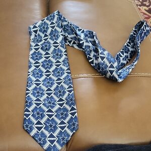 NFL Cowboys Navy Star 100 % Silk Pattern Tie